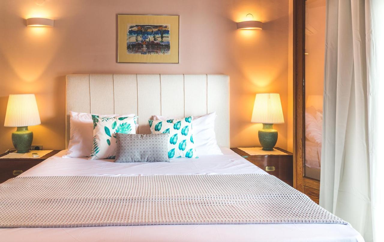 Summerday Villa Private Beach Nea Iraklia Ngoại thất bức ảnh