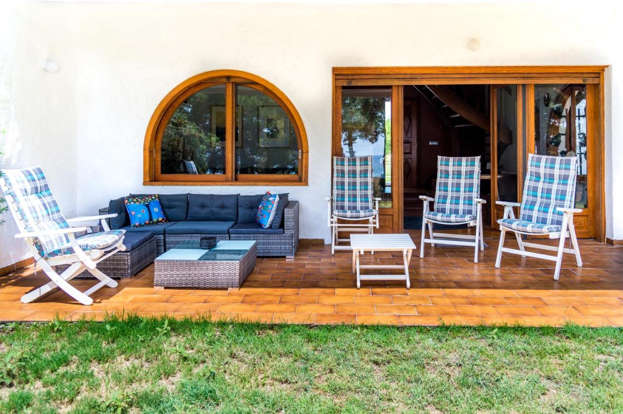 Summerday Villa Private Beach Nea Iraklia Ngoại thất bức ảnh